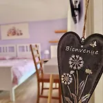 Alojamento de Acomodação e Pequeno-almoço Foresteria Simona Colico