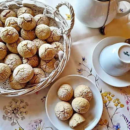 Bed & Breakfast Foresteria Simona Colico