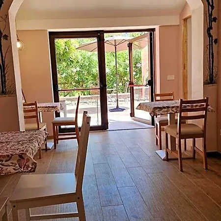 Bed & Breakfast Foresteria Simona Colico