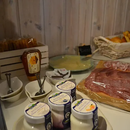 Alojamento de Acomodação e Pequeno-almoço Foresteria Simona