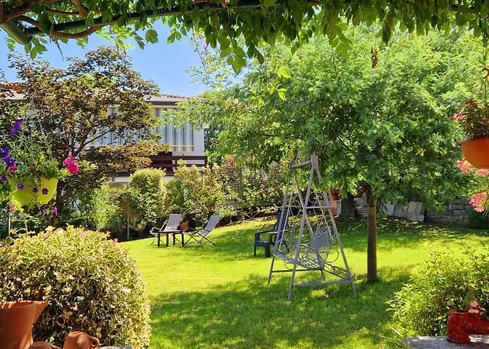 Oda ve Kahvaltı Foresteria Simona Colico